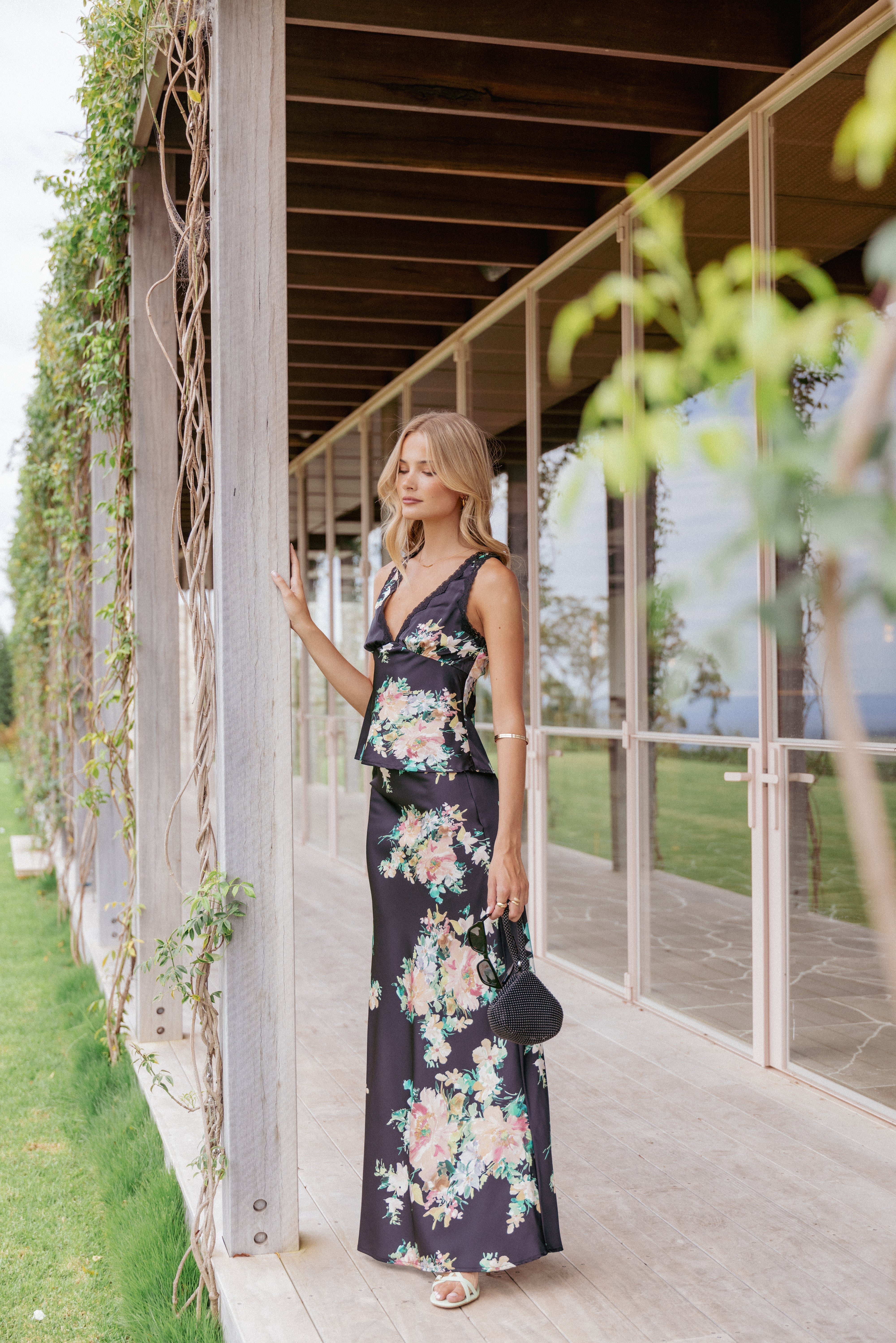 Velman Skirt - Black Floral