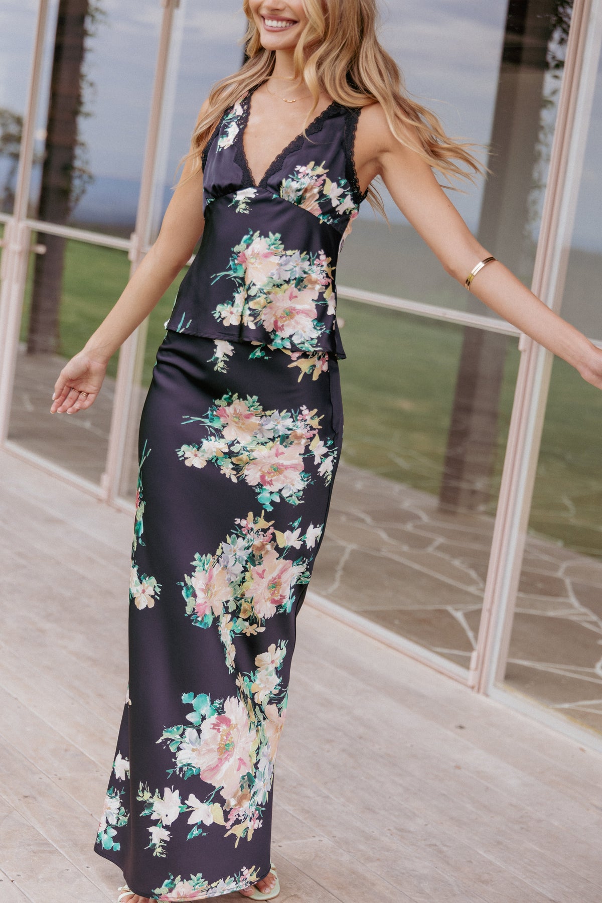 Velman Skirt - Black Floral